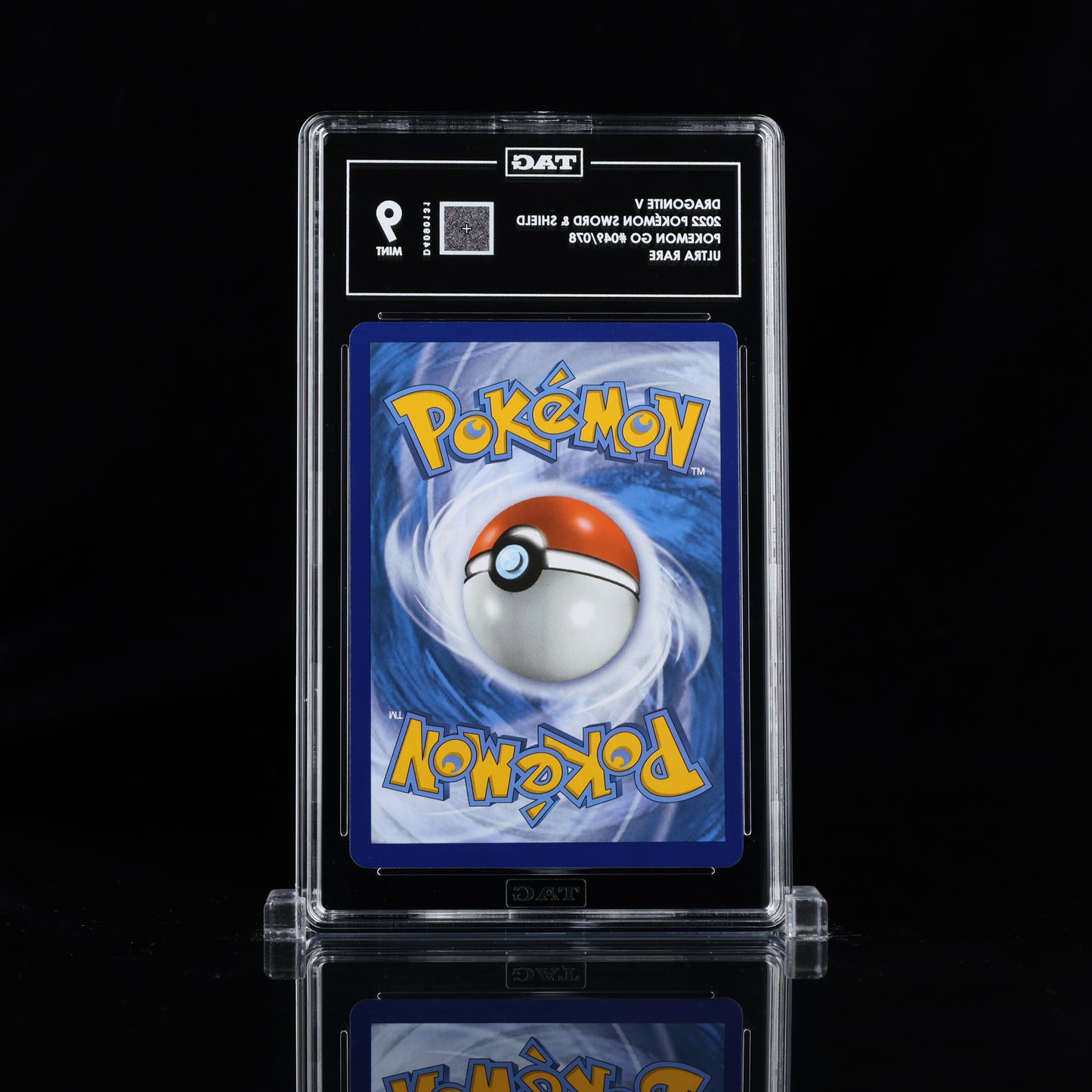 2022 Pokémon Sword & Shield #049/078 Dragonite V - TAG 9 MINT