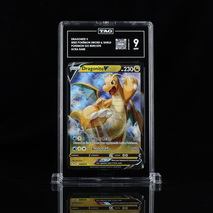 2022 Pokémon Sword & Shield #049/078 Dragonite V - TAG 9 MINT